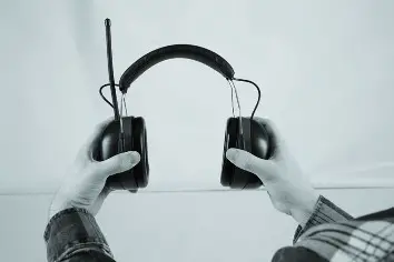 PROBUILDER 18100 FM Ear Muffs - Using the ear protectors