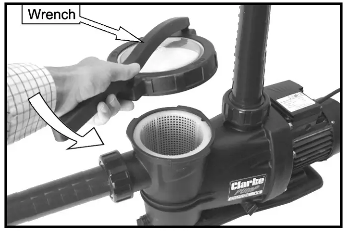 Clarke SPP15A Swimming Pool Pump - filter cover