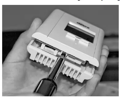 STELPRO STE302R2+ Single Programming Electronic Thermostat FIG 2