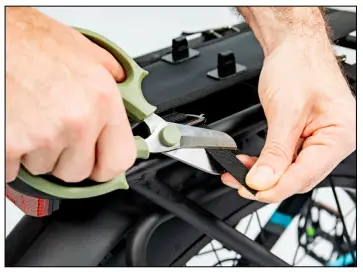 DAXYS-598913-Pannier-Bag-Double-30L-Installation-Guide-FIG-3