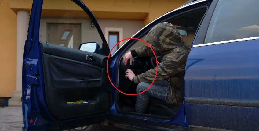 Passenger Fuse Box Location