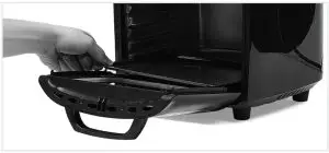 Placing Crisper Trays