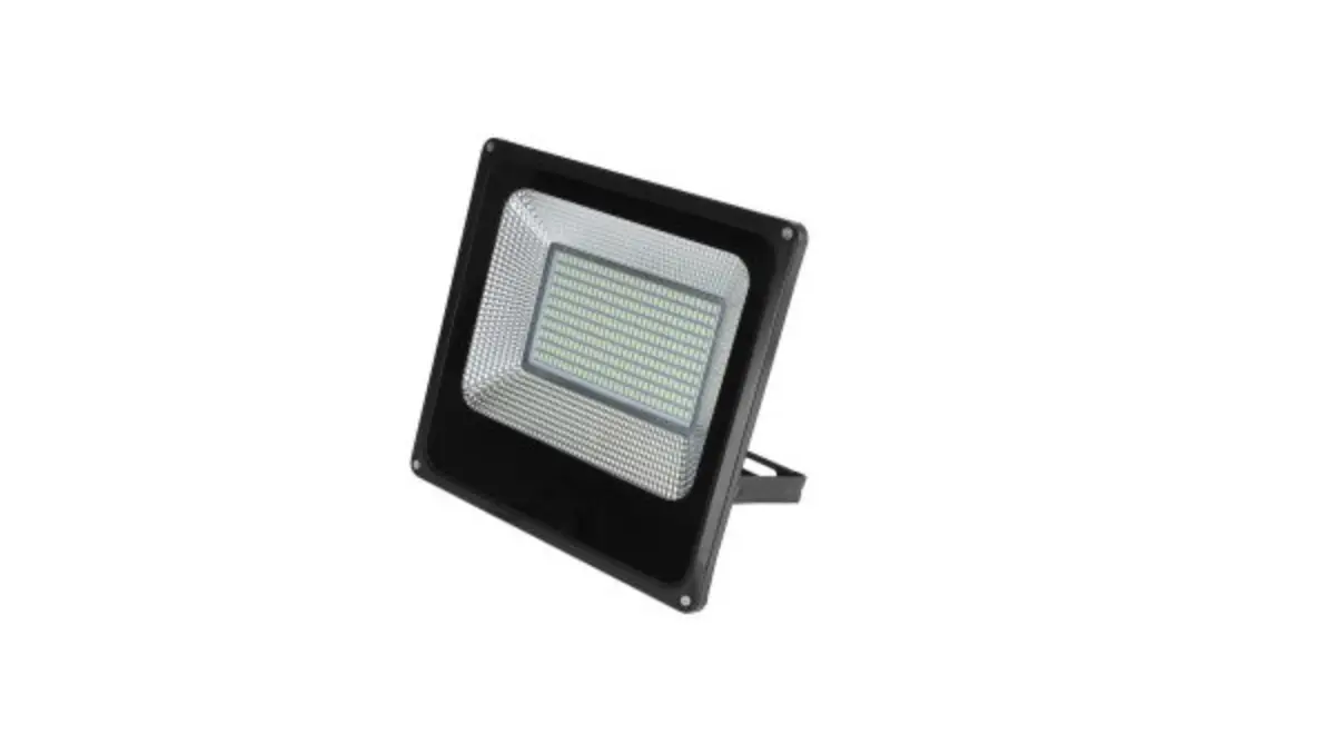 Robus 3000k Cosmic 100w Led Flood Light Installation Guide Robus 3000k Cosmic 100w Led Flood Light Installation Guide