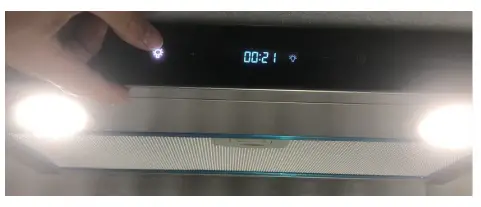 AUSSIE-TRAVELLER-Surface-Mount-RV-Rangehood-fig-11