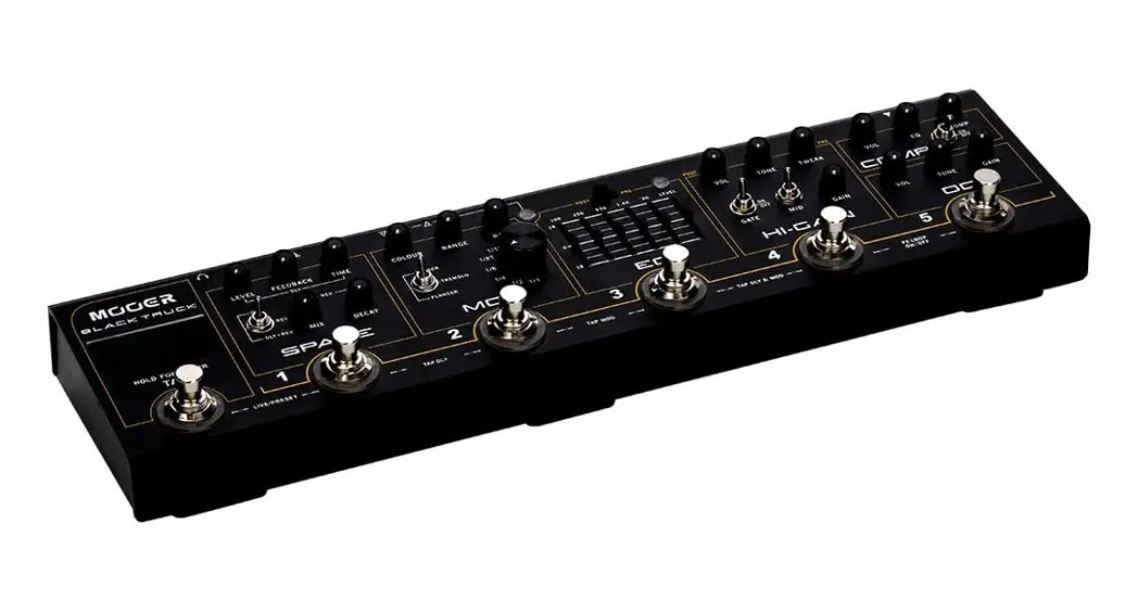 Mooer Black Truck Combined Effects Pedal Owner's Manual