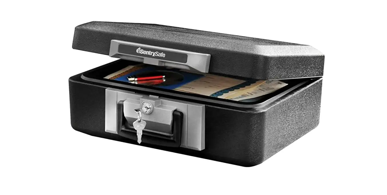 Sentrysafe P65832 Waterproof Fire-resistant Chest And Files User Manual