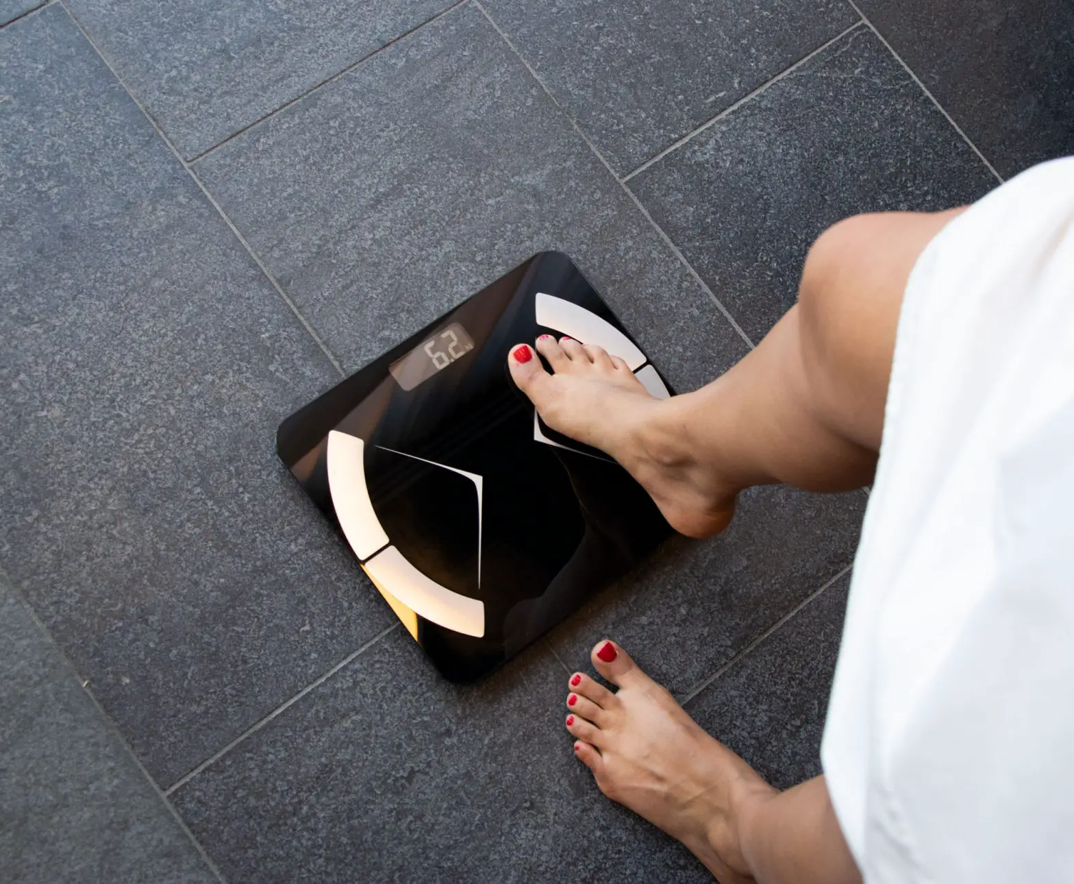 Silvergear Smart Scale With Body Analysis App User Manual Silvergear Smart Scale With Body Analysis App User Manual