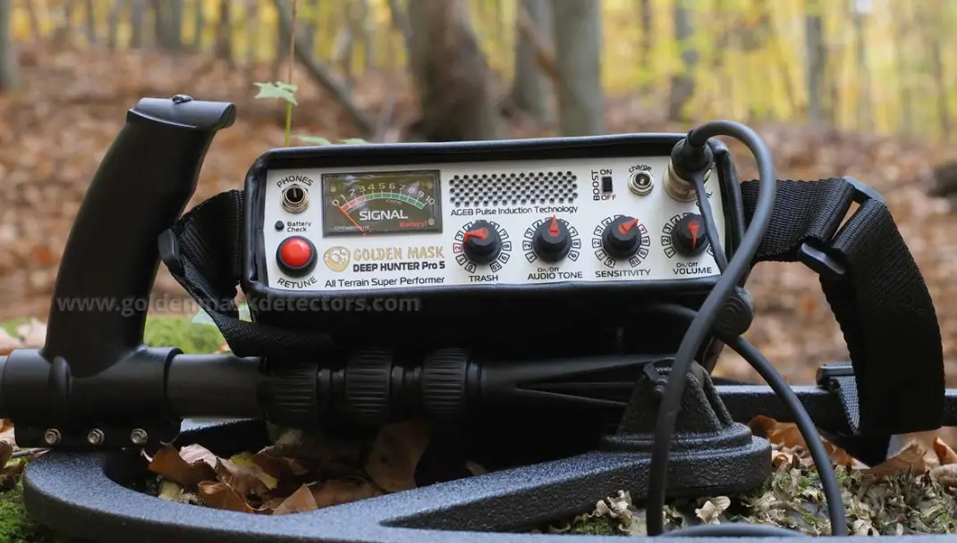 Golden Mask Deep Hunter Pro 7 Metal Detectors Instruction Manual Golden Mask Deep Hunter Pro 7 Metal Detectors Instruction Manual