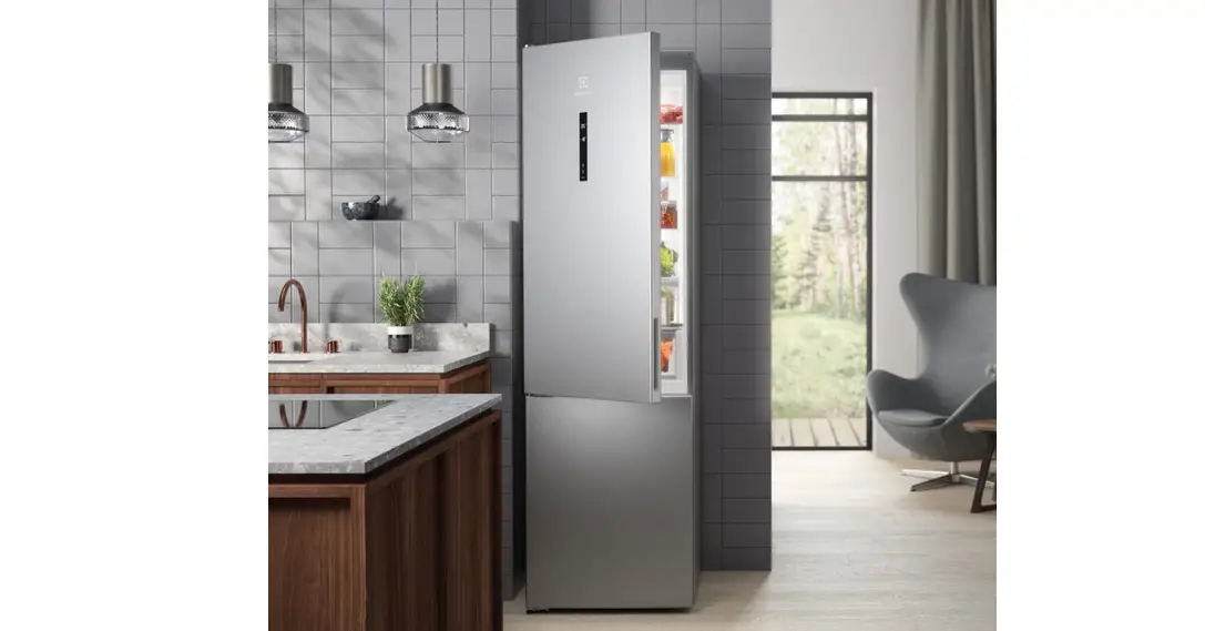 Electrolux Lnt7md34x2 Freezer Fridge User Manual