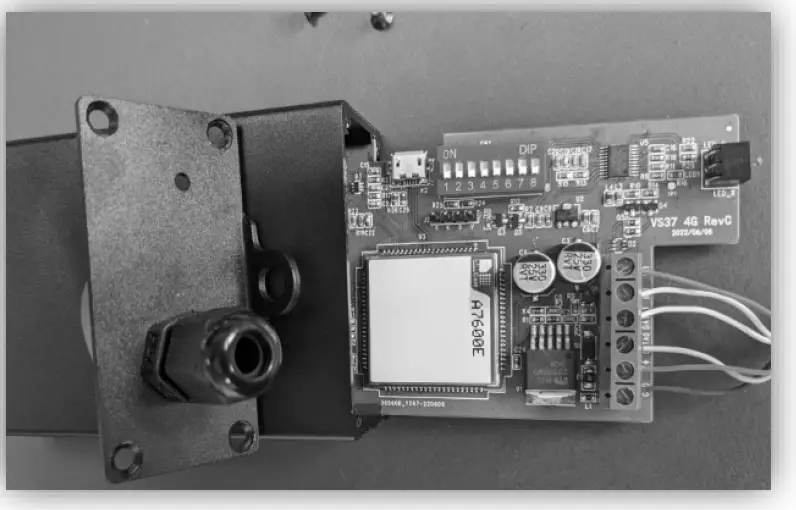 ARAS SECURITY GSM4ACCES Mobile to Wiegand Device 1