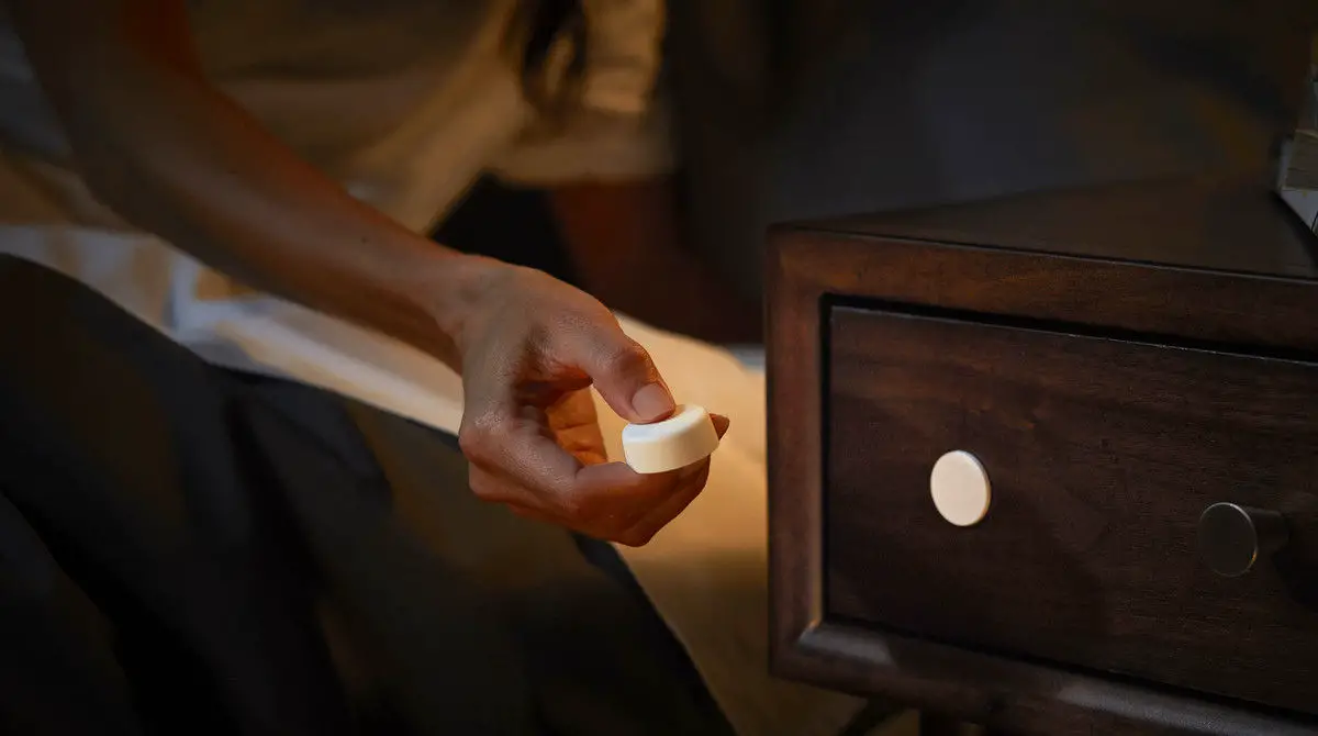 PHILIPS Smart Button -Control lights with one click