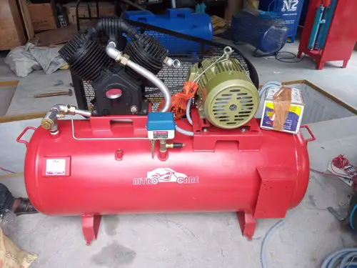 Clarke Boxer Ii 14/150 150l Belt Driven Air Compressor Instruction Manual Clarke Boxer Ii 14/150 150l Belt Driven Air Compressor Instruction Manual