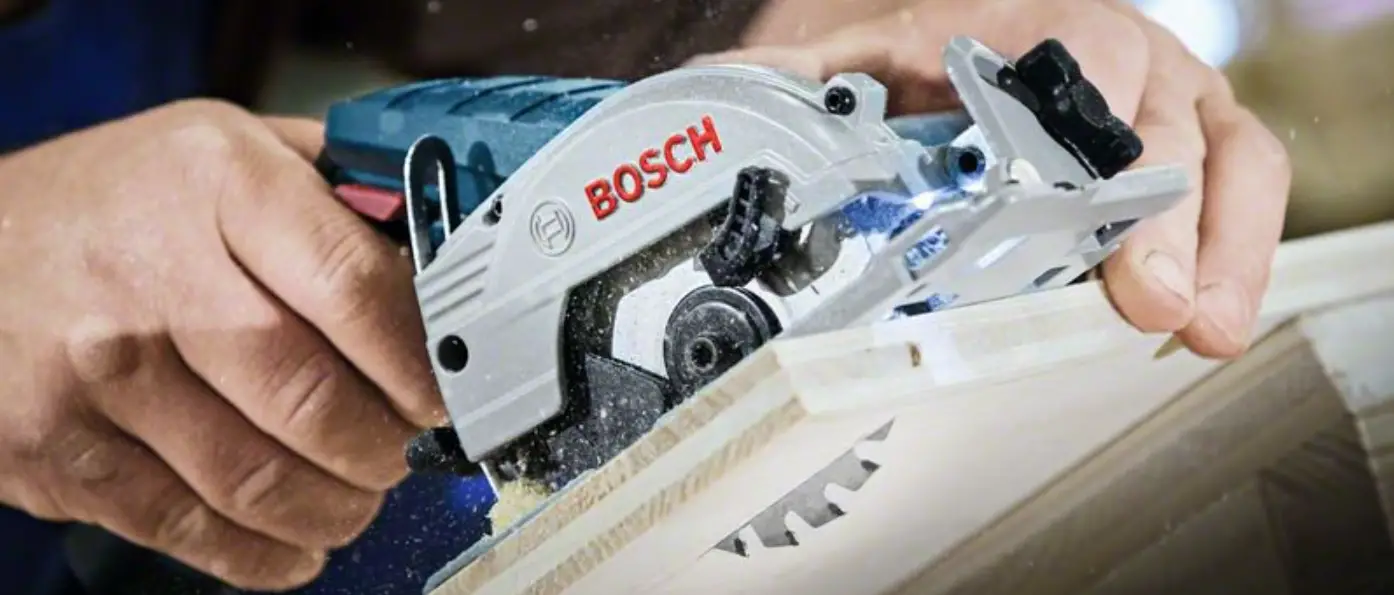 Bosch Gks 12v-26 Professional Circular Saw Instruction Manual