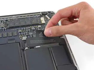 IFIXIT-MacBook-Pro-13Inch-Retina-Display-Mid-2014-AirPort-Board-Replacement-05