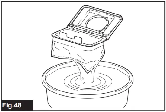 Cleaning the dust bag