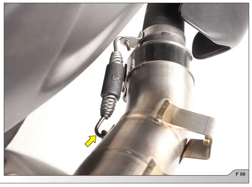 AKRAPOVIC Yamaha YZF R3 Slip On Line - fig22