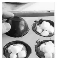 NOSTALGIA-FHCM4BR-Hot-Chocolate -amp;-Milk-Frother-FIG7