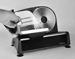 LAKELAND Electric Slicer 63490 - ELECTRIC SLICER 4