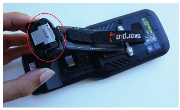 DATALOGIC SKORPIO X5 Rugged Mobile Computer- BATTERY INSTALLATION 3