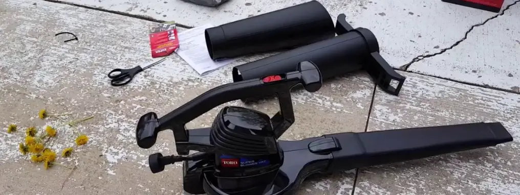 Toro 51574 Rake And Vac Super And Ultra Blower-vacuum Instruction Manual Toro 51574 Rake And Vac Super And Ultra Blower-vacuum Instruction Manual