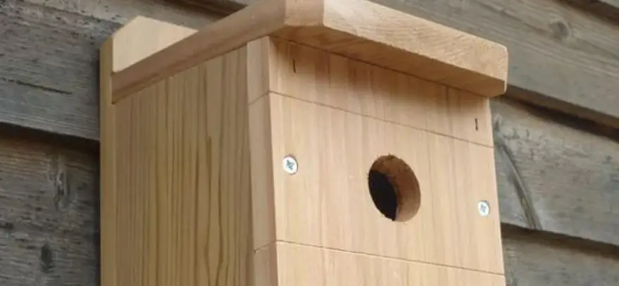 Kerbl 82959 Nesting Box Self Assembly Set Instruction Manual