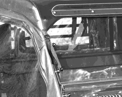 FALCON-RIDG-Mule-Pro-FX-TFull-Cab-&amp-Vented-Windshield-FIG-11