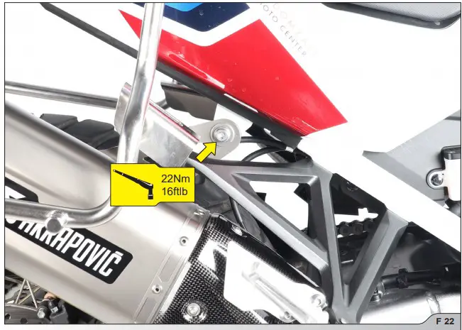 AKRAPOVI Exhaust System Slip-Online f 22