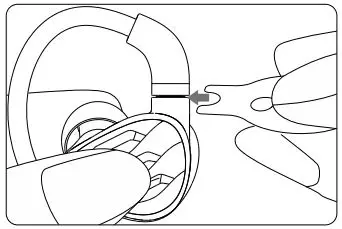 FiiO Earphones Instructions - Align the semi-circular indentation of the mmcx assist tool