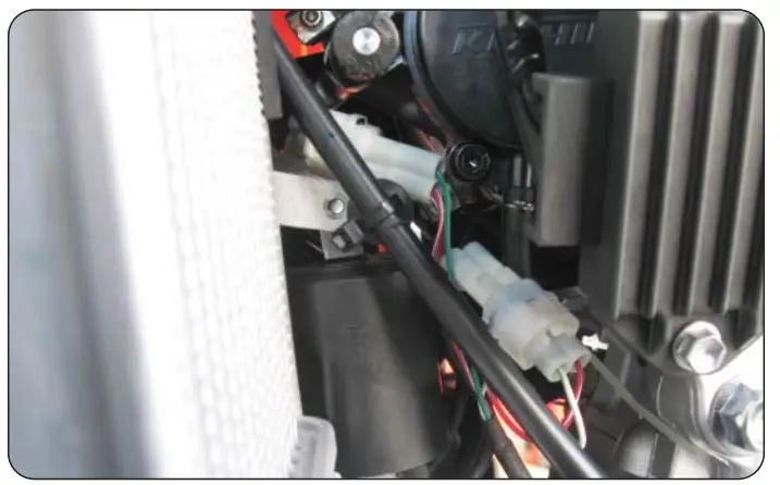 DYNOJET 2010 2013 Yamaha YZ450F Power Commander 6 - radiator1