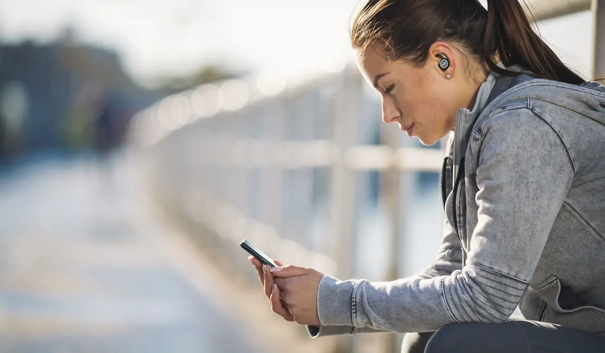 Philips wireless headphone tast702bk