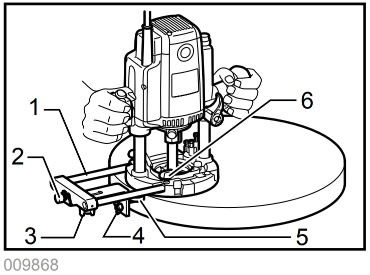 makita RP1800 Router - adjusting screw 2