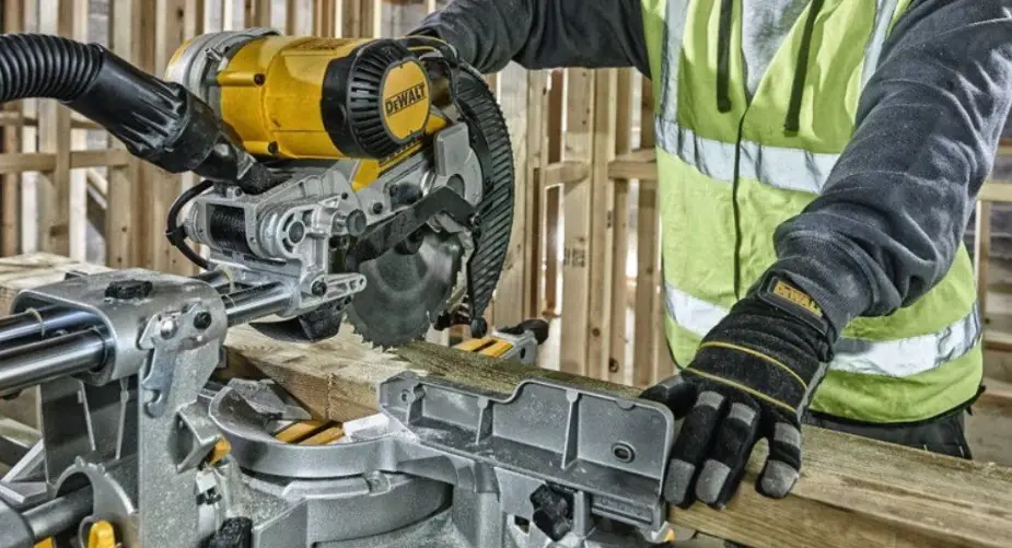 Dewalt Dws727 Miter Saw With 250mm Feed 1600w User Manual