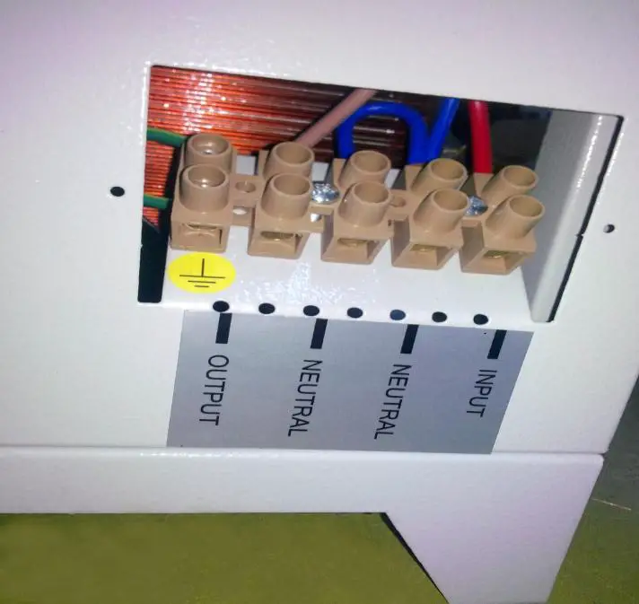 delta SRV SOHO Serie Servo Voltage Stabilizer-01