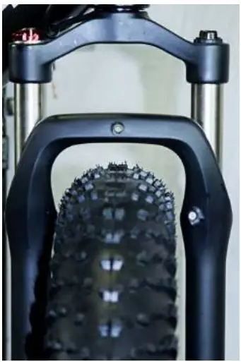 Attach the front wheel