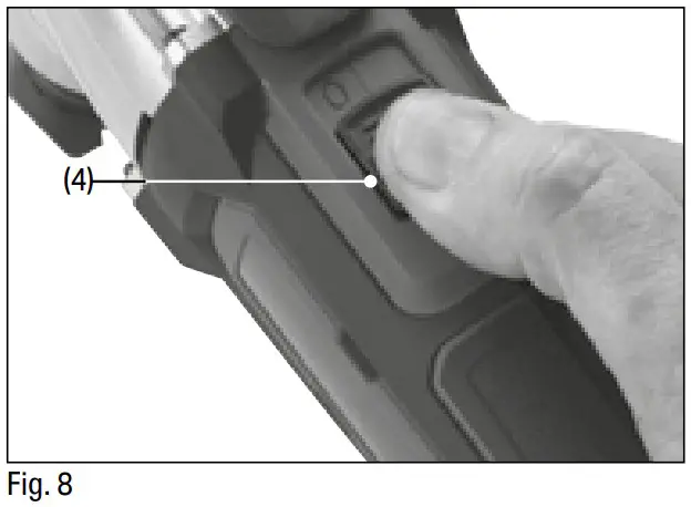 DRAPER 19392 12V Oscillating Multi Tool - Lift the lock lever 4