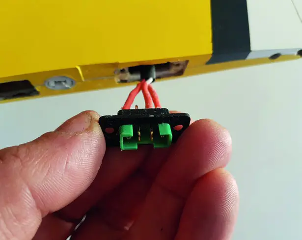 robbe Scirocco S 75m PNP Full-GRP High Performance Glider With 4 Flap Wing - figure 18