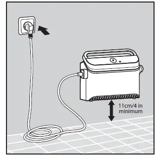 M700 Maytronics-Dolphin-Robotic-Pool-Cleaner-08