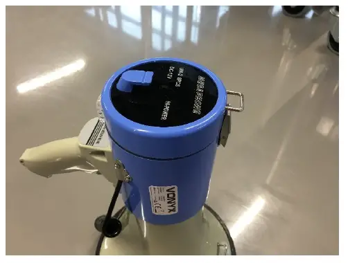 VONYX-952.020-MRB10 Lithium-Ion 12V-Battery-Pack-with-Charger-FIG-2