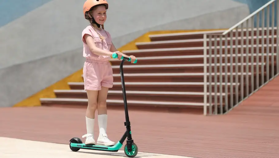 Ninebot Zing A6 Electric Kick Scooter User Manual Ninebot Zing A6 Electric Kick Scooter User Manual