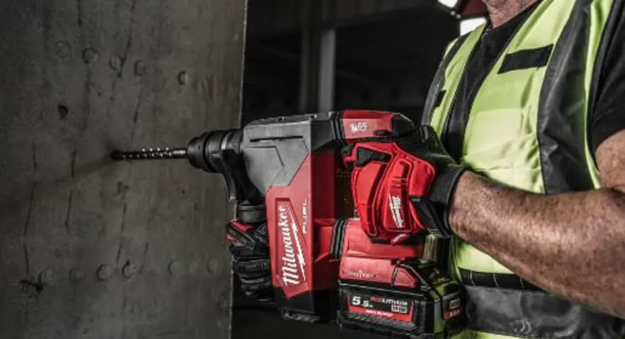 Milwaukee M18 Onefhx Brushless Cordless Hammer Drill Instruction Manual Milwaukee M18 Onefhx Brushless Cordless Hammer Drill Instruction Manual