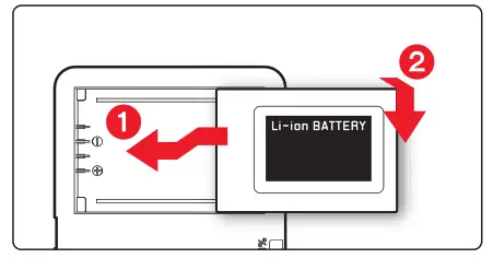 Leica M10 Monochrom-CHARGING THE BATTERY