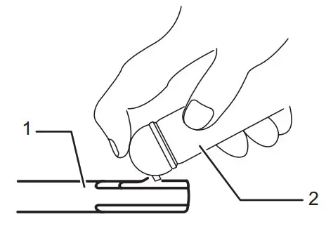 Makita Cordless Demolition Hammer HM002G - removing