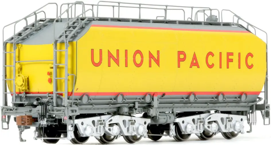 SCALE TRAINS Rivet Counter HO Scale UP Fuel Tender 23C