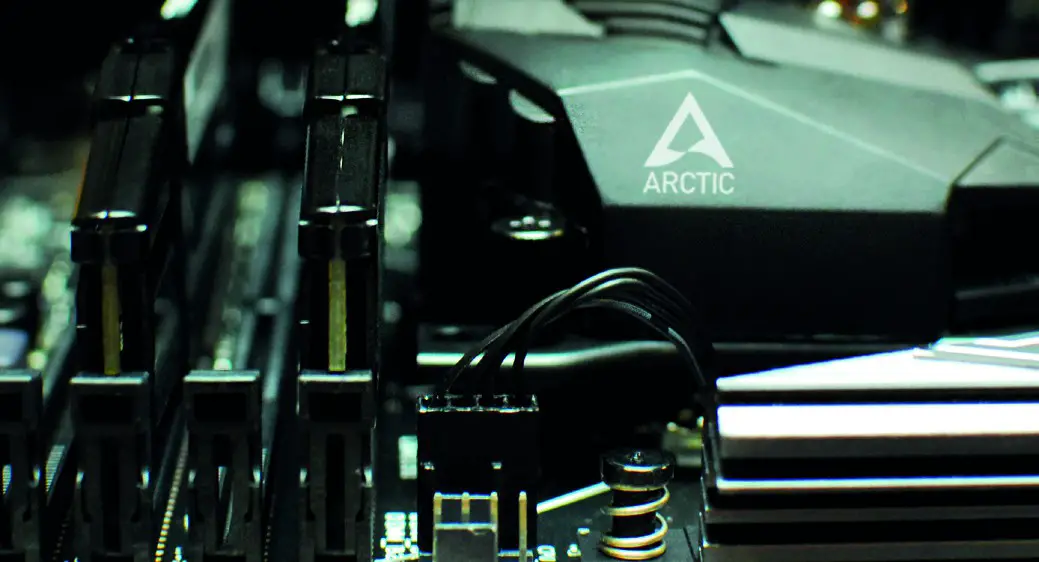 ARCTIC Liquid Freezer Water Water Cooler