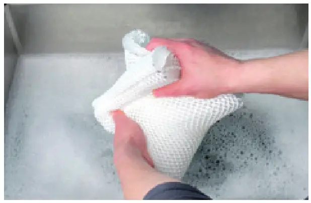 BONECO Humidifier & Air Purifier -- CLEANING BY HAND-