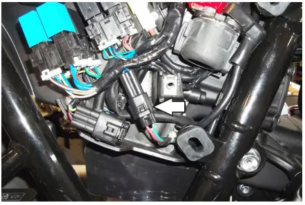 DYNOJET-PC6-21028-Power-Commander-6-FIG-2