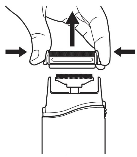 Panasonic ES RC20 Men Pocket Shaver - Cleaning with the brush