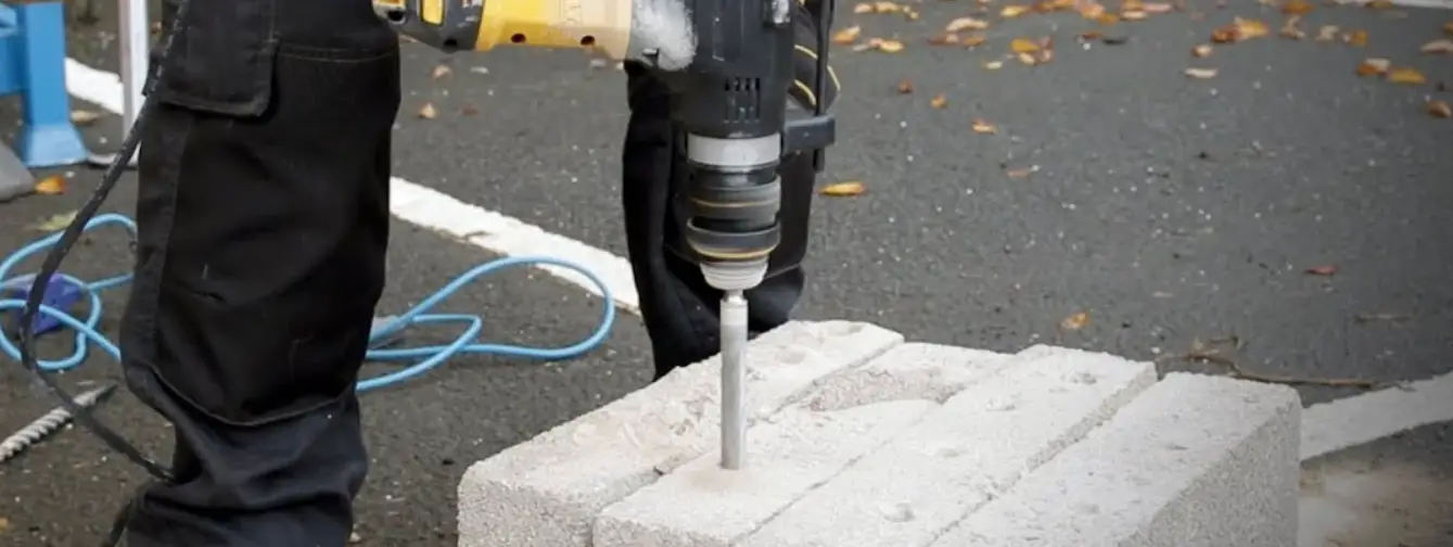 Dewalt D25810, D25811 Sds Max Chipping Hammer Instructions