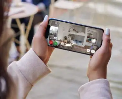 Ring-B07RM5BVVR-Stick-Up-Cam-Battery-HD-security-camera-img-3