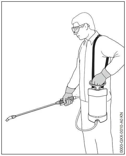 STIHL SG 21 Hand Sprayer - Spraying 1